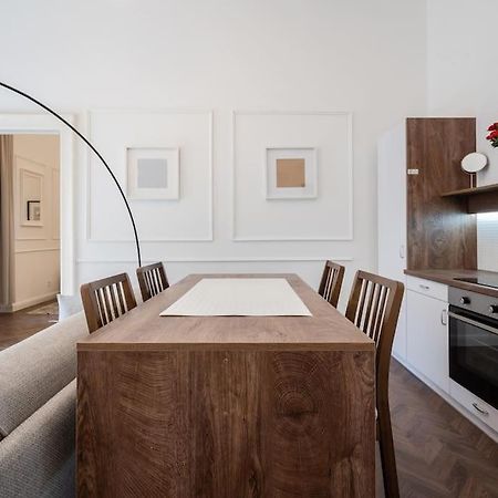 Stylish Apartment In The City Center Budapest Ngoại thất bức ảnh